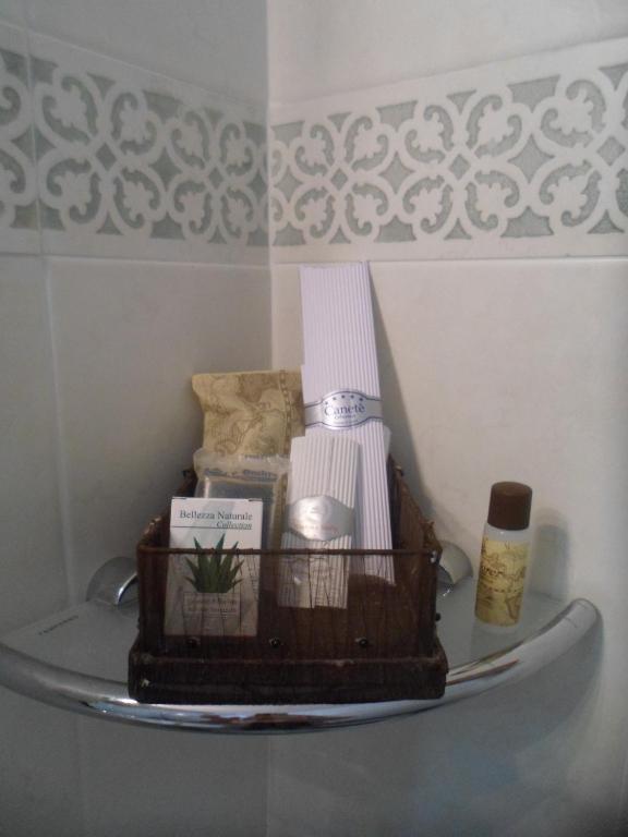 Hotel Fontana Santa Grumello del Monte Room photo